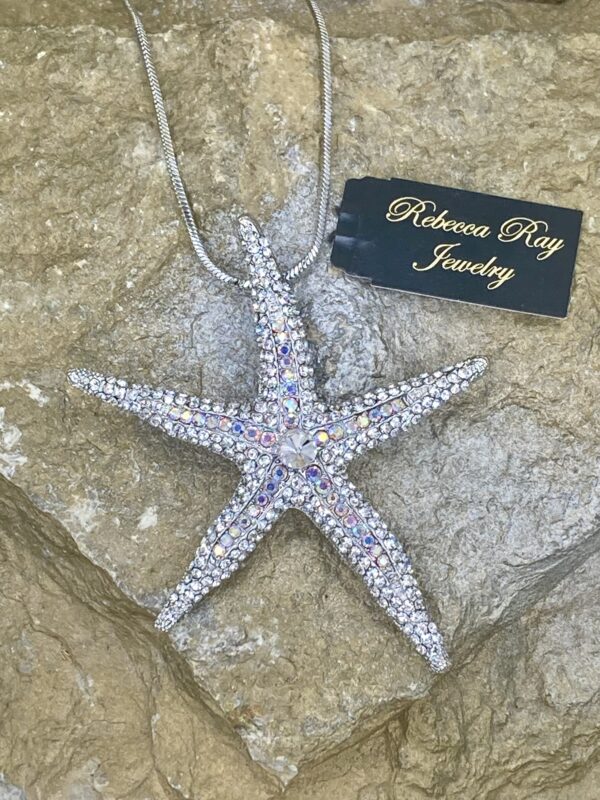 03037: Starfish Necklace: Suggested Retail $16.00-18.00