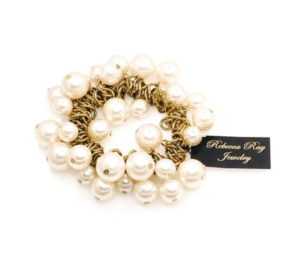 03068: Pearl Stretch Bracelet; Suggested Retail $14.00-18.00