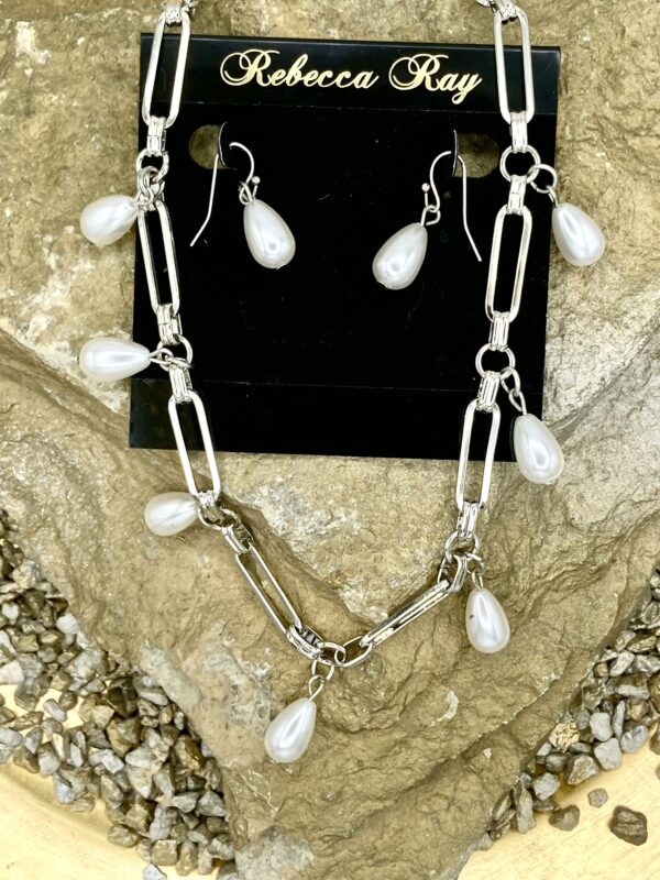 03293-Pearl Drop Necklace Set; Suggested Retail:$16.00-22.50