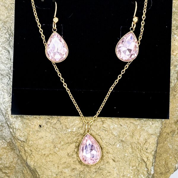 03509- Rose Crystal Teardrop Set; Suggested Retail: $14.00-18.00