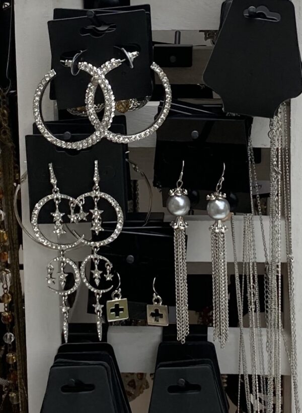 "Glamorous Deal"- Earring 50 pc Assortment: High Profits