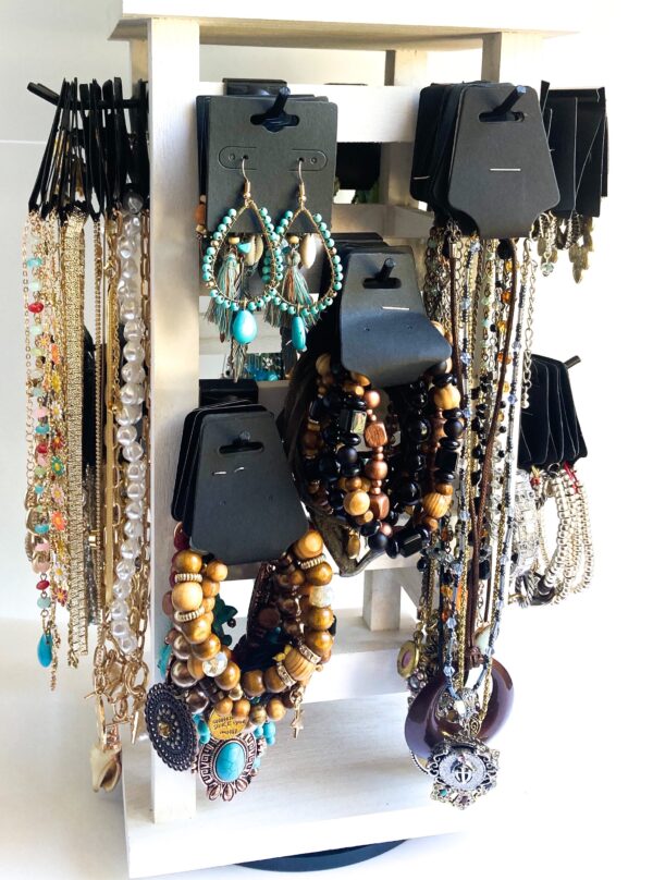 “Glamourous Deal"- Necklace 25 pc Assortment: "High Profits”