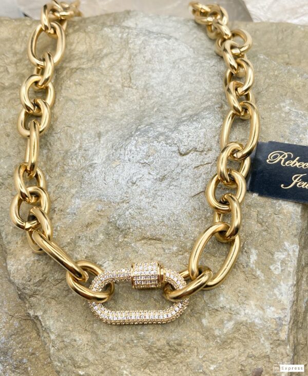 03582- Chunky Chain With Crystal; Suggested Retail: $20.00-24.00